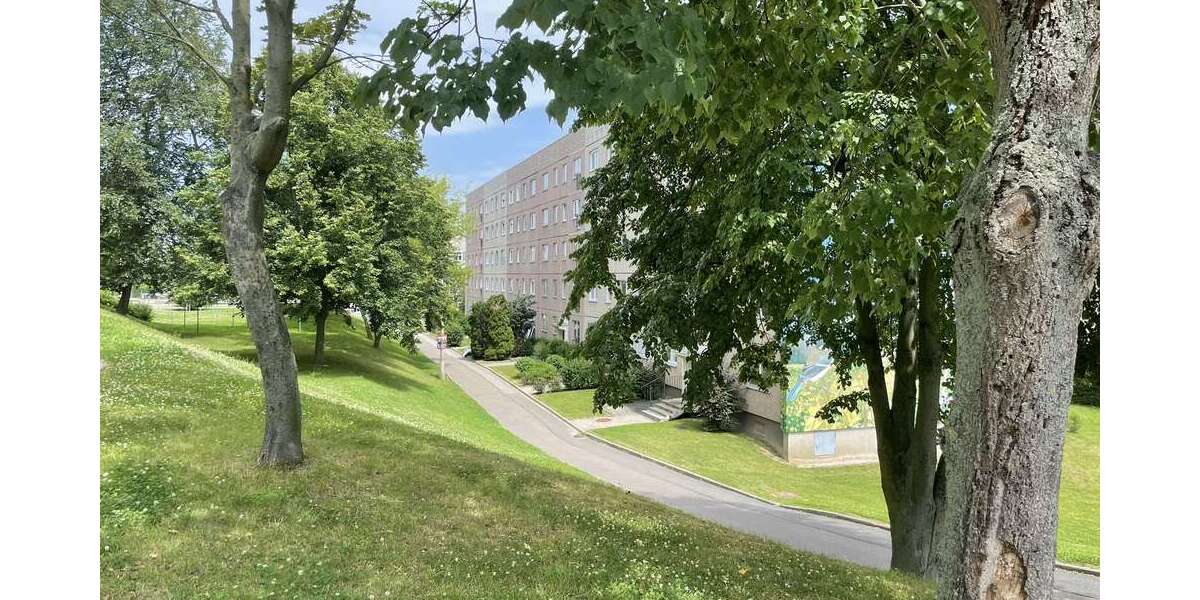 Praktische 2 Zimmer-Wohnung mit Balkon und Einbauküche - Appartement Schmölln | Angebot:26204265