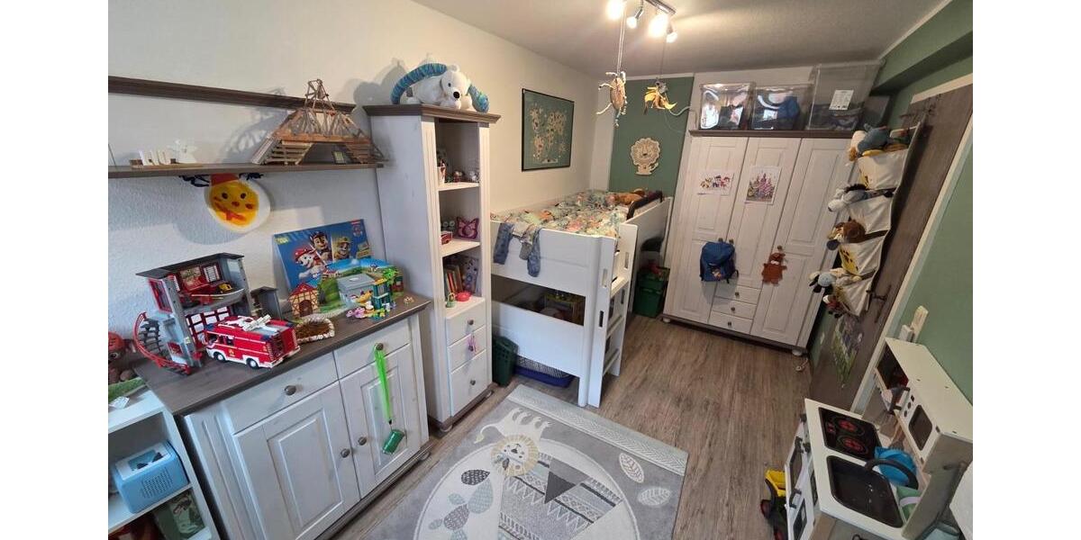 Etagenwohnung Weißwasser (Oberlausitz) - 4 Zimmer, 93 m&sup2;, 651&euro; | Angebot:26664454