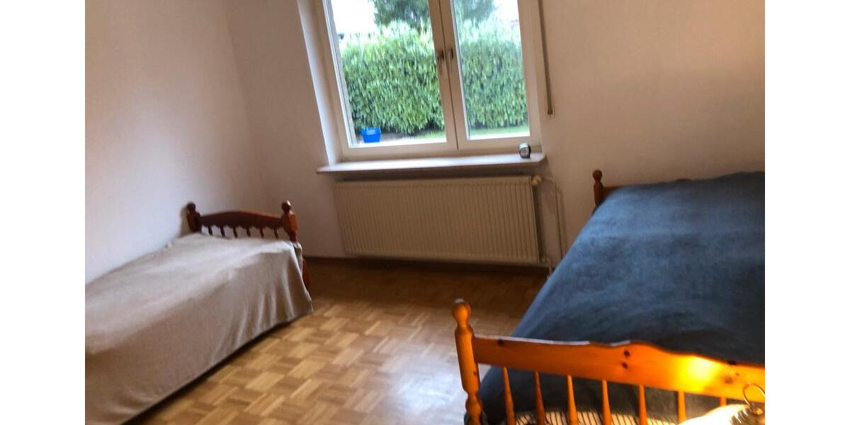 Erdgeschoßwohnung Kiel Friedrichsort - 5 Zimmer, 150 m&sup2;, 1.800&euro; | Angebot:25392345