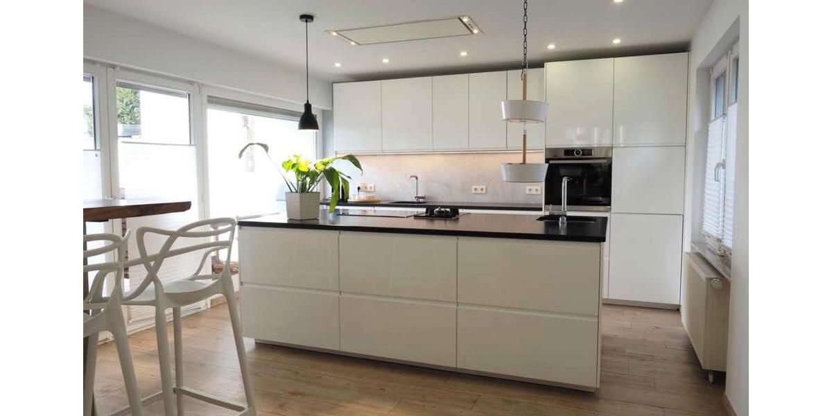 Hochparterre Rösrath - 3.5 Zimmer, 112 m&sup2;, 2.490&euro; | Angebot:24743639