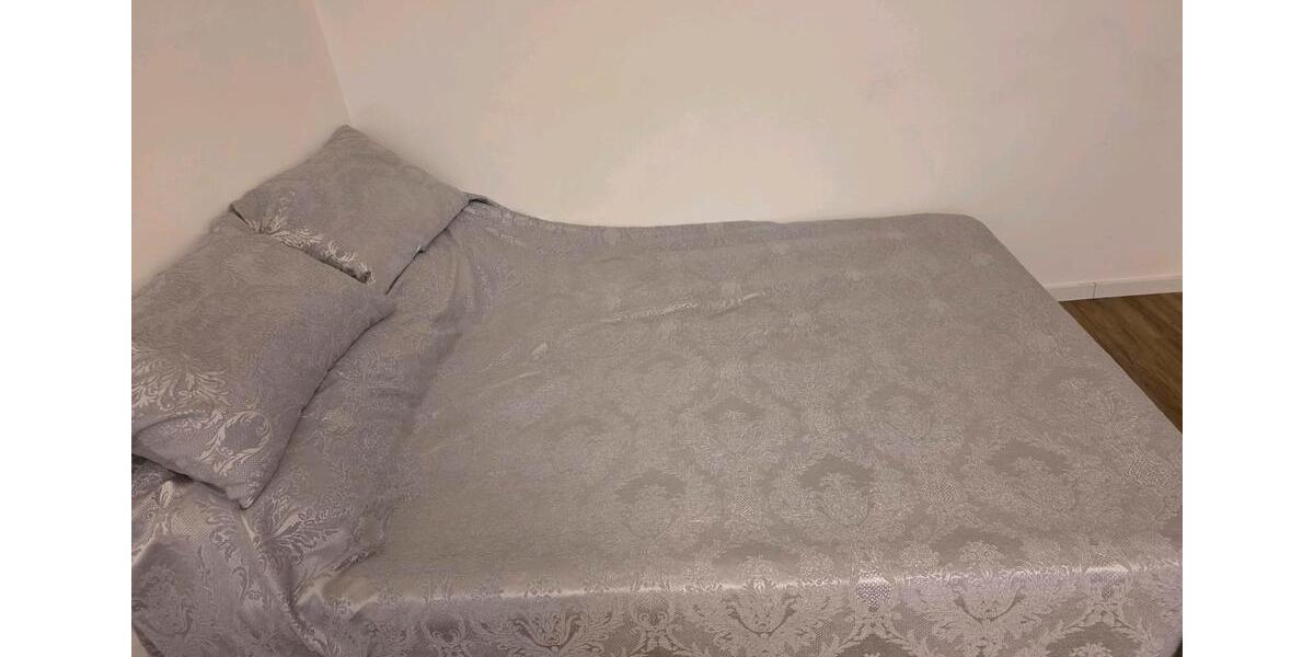 Wohnen auf Zeit Elmshorn - 3 Zimmer, 25 m&sup2;, 600&euro; | Angebot:25224020