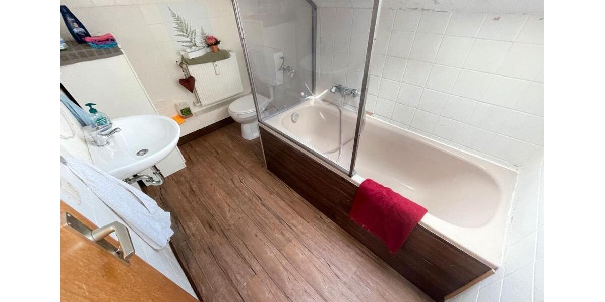 Wohnen auf Zeit Hahnstätten - 10 Zimmer, 250 m&sup2;, 14&euro; | Angebot:24427635