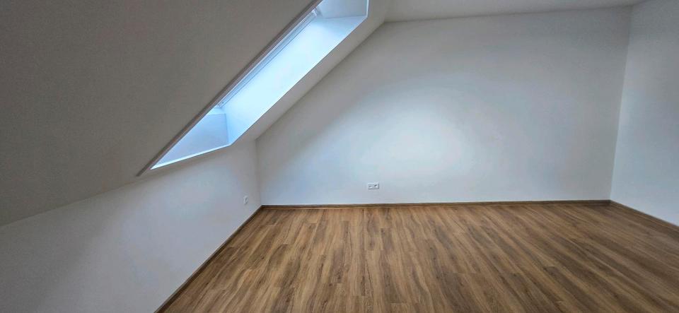 Doppelhaushälfte Brakel - 4 Zimmer, 130 m&sup2;, 1.530&euro; | Angebot:26602881