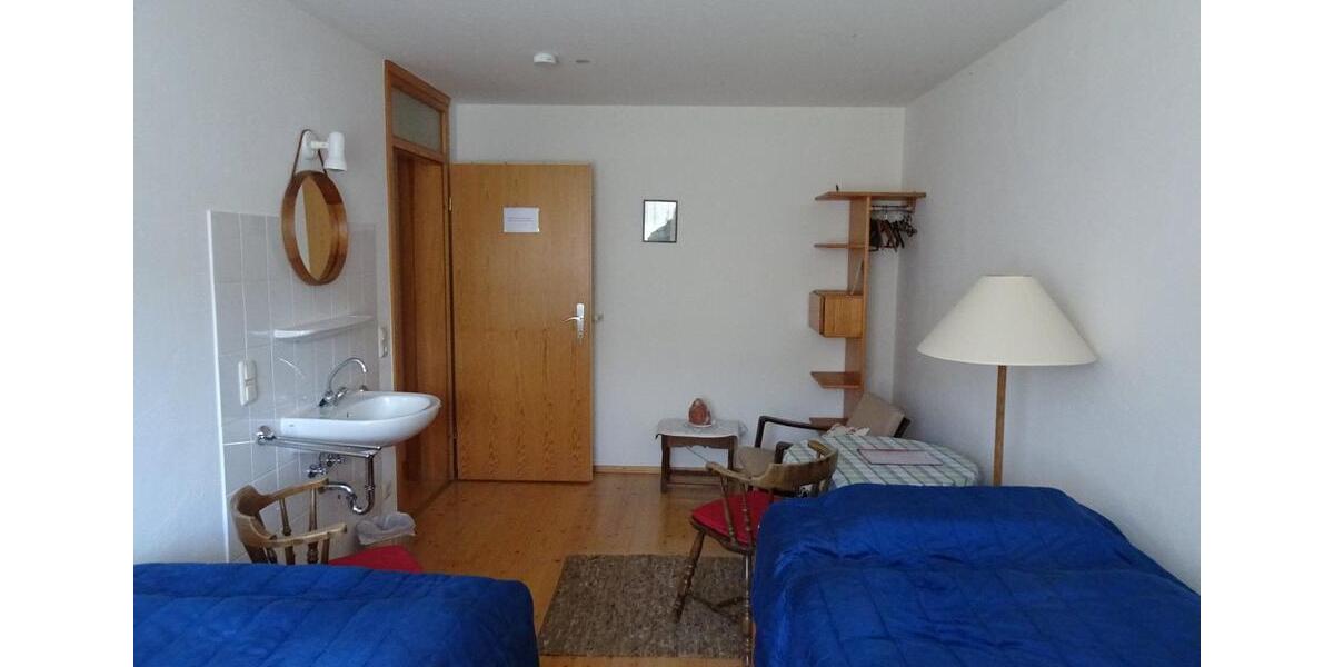 Etagenwohnung Gerstungen - 3 Zimmer, 75 m&sup2;, 400&euro; | Angebot:25935103