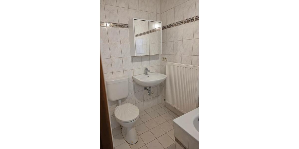 Etagenwohnung Vilshofen an der Donau - 3 Zimmer, 100 m&sup2;, 850&euro; | Angebot:26692034
