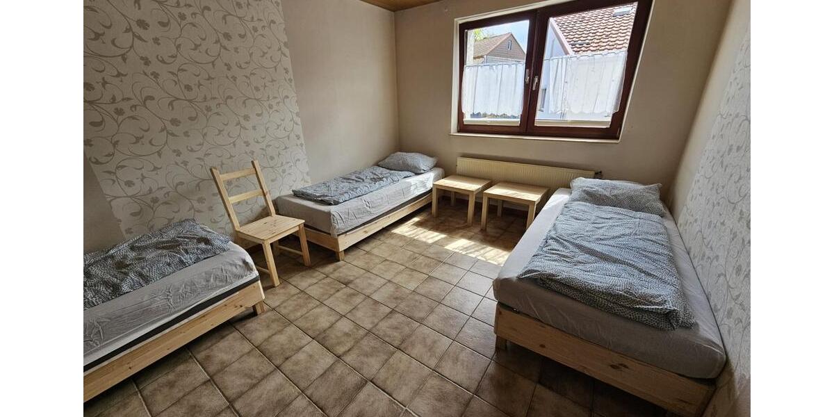 Einfamilienhaus Schwalmstadt - 7 Zimmer, 100 m&sup2;, 20&euro; | Angebot:16229101