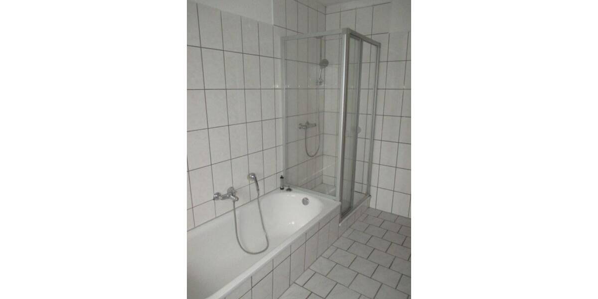 Erdgeschoss - 3 ZKB mit Balkon und Garage 3 zimmer