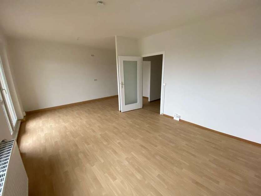 Wohnung zum Mieten in Suhl 283,58 € 54.46 m² 3 zimmer
