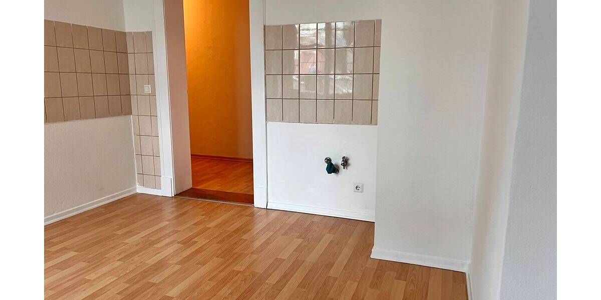 Etagenwohnung Plauen Westend - 2 Zimmer, 48 m&sup2;, 228&euro; | Angebot:26308233