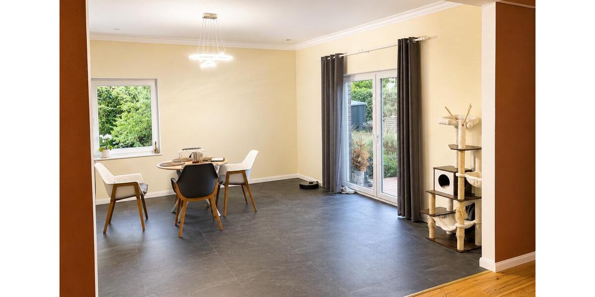 Doppelhaushälfte Quickborn - 4 Zimmer, 150 m&sup2;, 2.400&euro; | Angebot:26612523