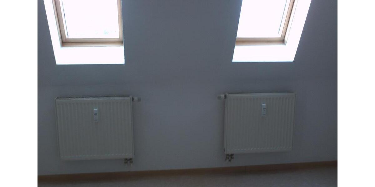 Dachgeschoßwohnung Burg - 2 Zimmer, 64 m&sup2;, 384&euro; | Angebot:23846294