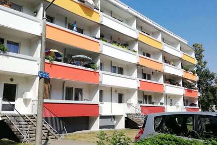 Wohnung Dessau-Roßlau Roßlau - 3 Zimmer, 57 m&sup2;, 320&euro; | Angebot:26999638