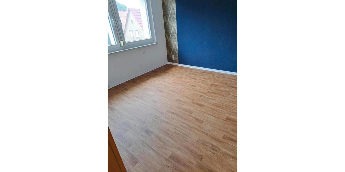 Etagenwohnung Körner - 2 Zimmer, 45 m&sup2;, 270&euro; | Angebot:24558812