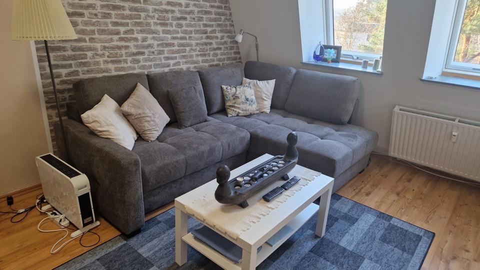 Dachgeschoßwohnung Berlin Marzahn-Hellersdorf - 3 Zimmer, 60 m&sup2;, 980&euro; | Angebot:26406372