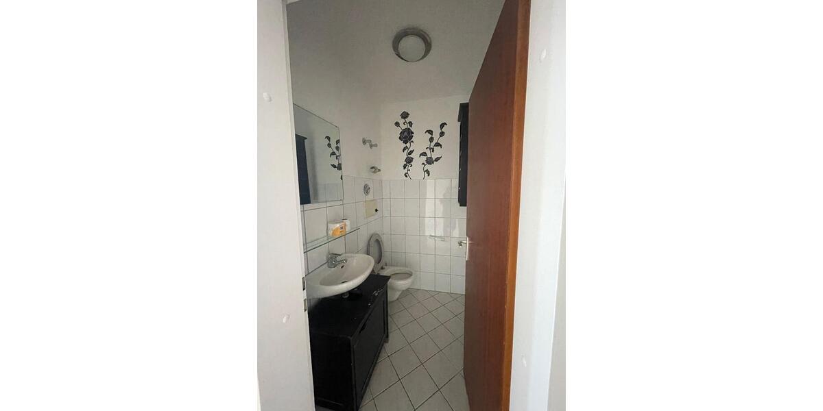 Etagenwohnung Mannheim Almenhof - 4 Zimmer, 104 m&sup2;, 1.200&euro; | Angebot:26256455