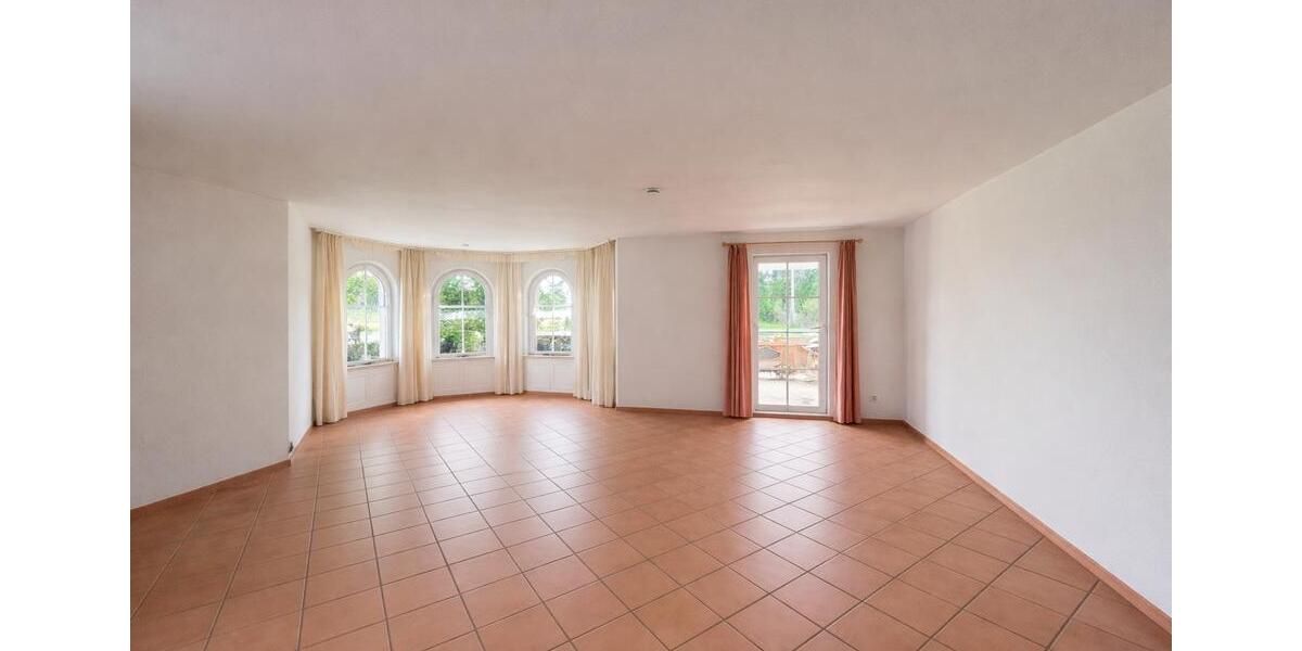 Erdgeschoßwohnung Ochsenhausen - 2 Zimmer, 116 m&sup2;, 1.000&euro; | Angebot:26616861