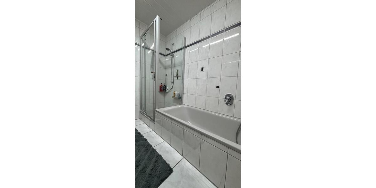 Dachgeschoßwohnung Wenden - 4 Zimmer, 88 m&sup2;, 750&euro; | Angebot:26518343