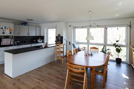 Haus Crailsheim - 3 Zimmer, 128 m&sup2;, 1.350&euro; | Angebot:25870531