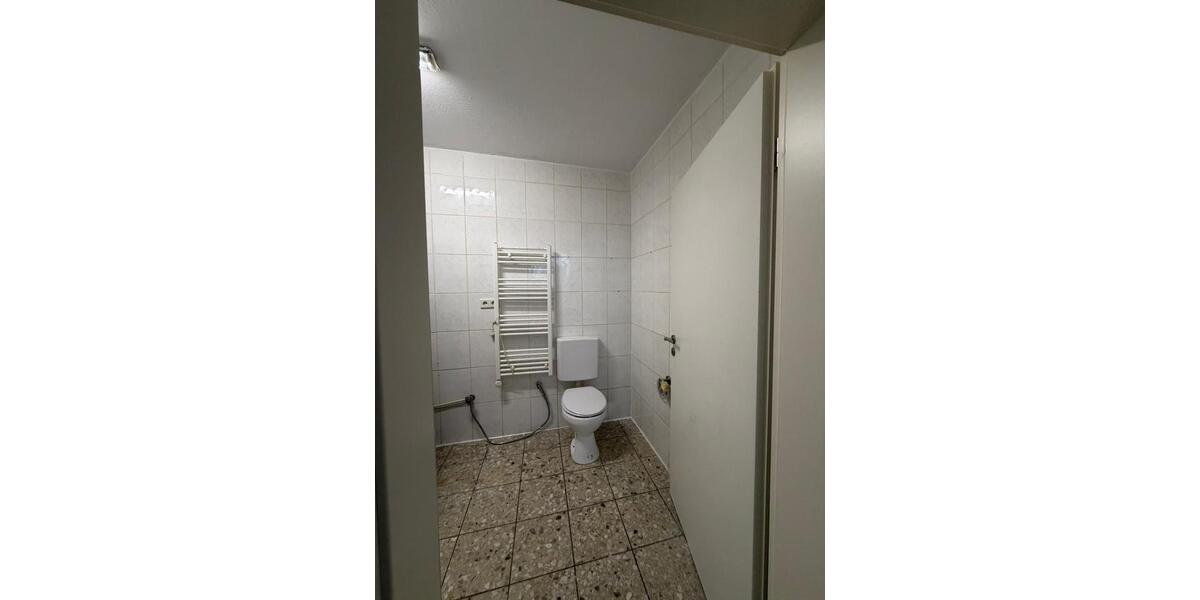 Erdgeschoßwohnung Bad Salzuflen - 3 Zimmer, 110 m&sup2;, 1.100&euro; | Angebot:26651768