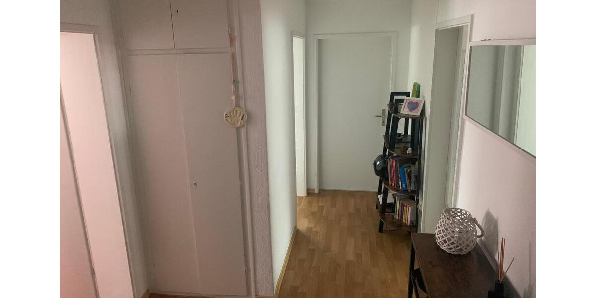 Hochparterre Oberviechtach - 4 Zimmer, 77 m&sup2;, 700&euro; | Angebot:26164173