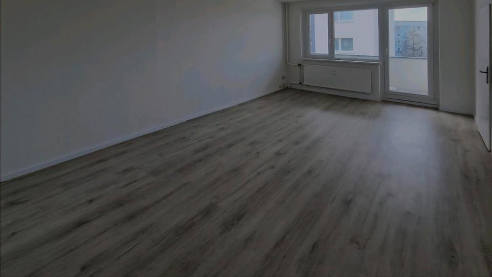 4 - Raum Wohnung - KEIN Jobcenter !!
