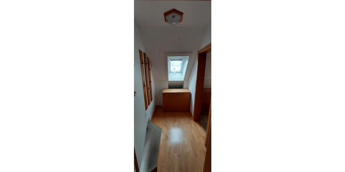 Dachgeschoßwohnung Freiburg im Breisgau Brühl - 1 Zimmer, 50 m&sup2;, 1.200&euro; | Angebot:26041982