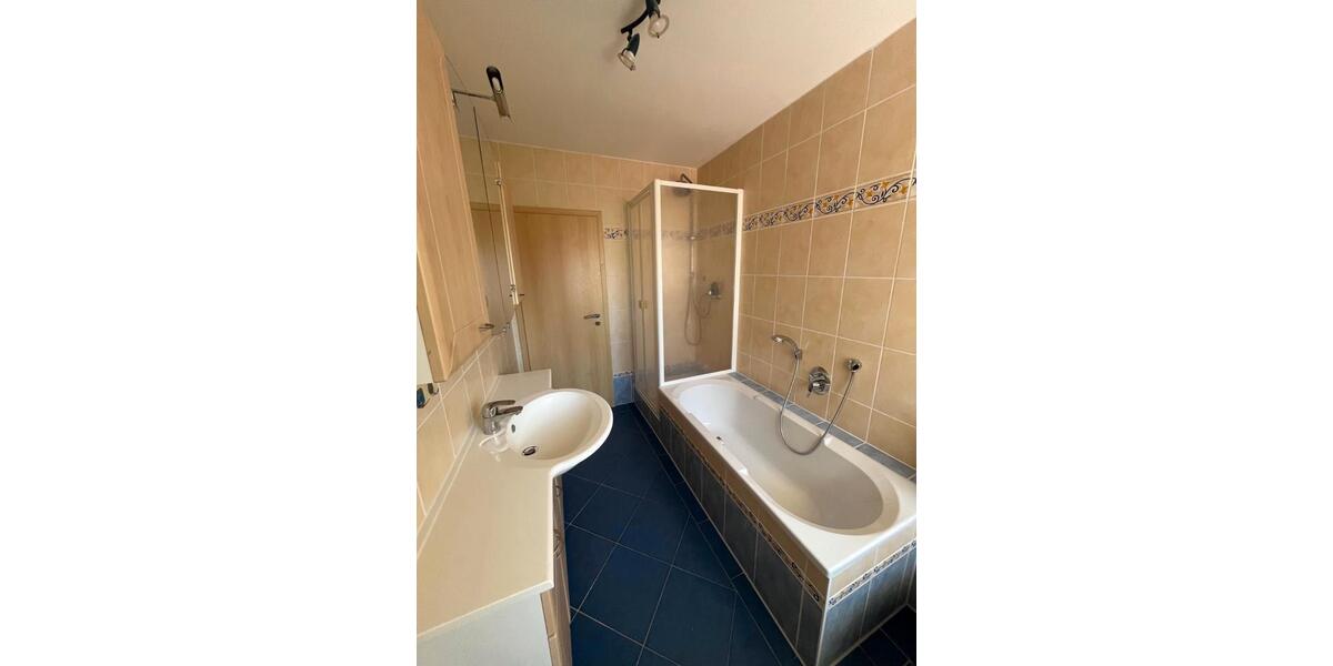 Etagenwohnung Buchloe - 3 Zimmer, 84 m&sup2;, 1.100&euro; | Angebot:26040540