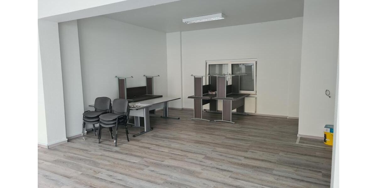 Gewerbeobjekt Weingarten (Baden) - 850&euro; | Angebot:23359895