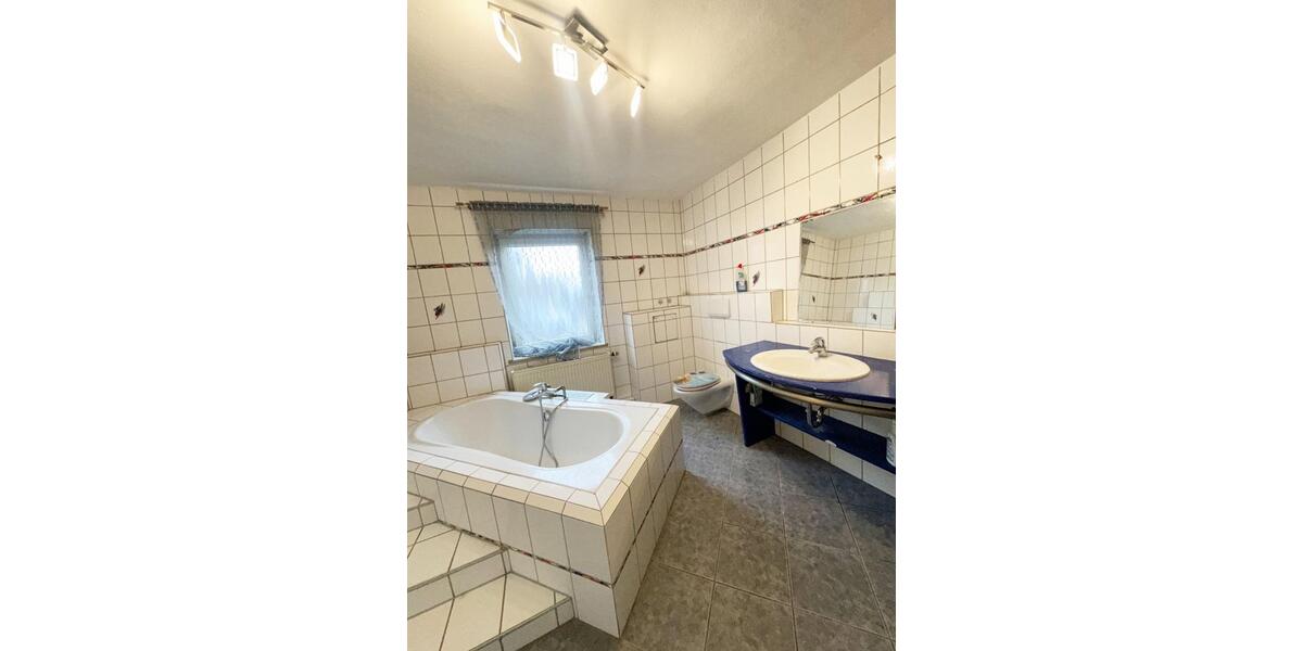 Wohnen auf Zeit Geisenfeld - 5 Zimmer, 125 m&sup2;, 19&euro; | Angebot:24775075