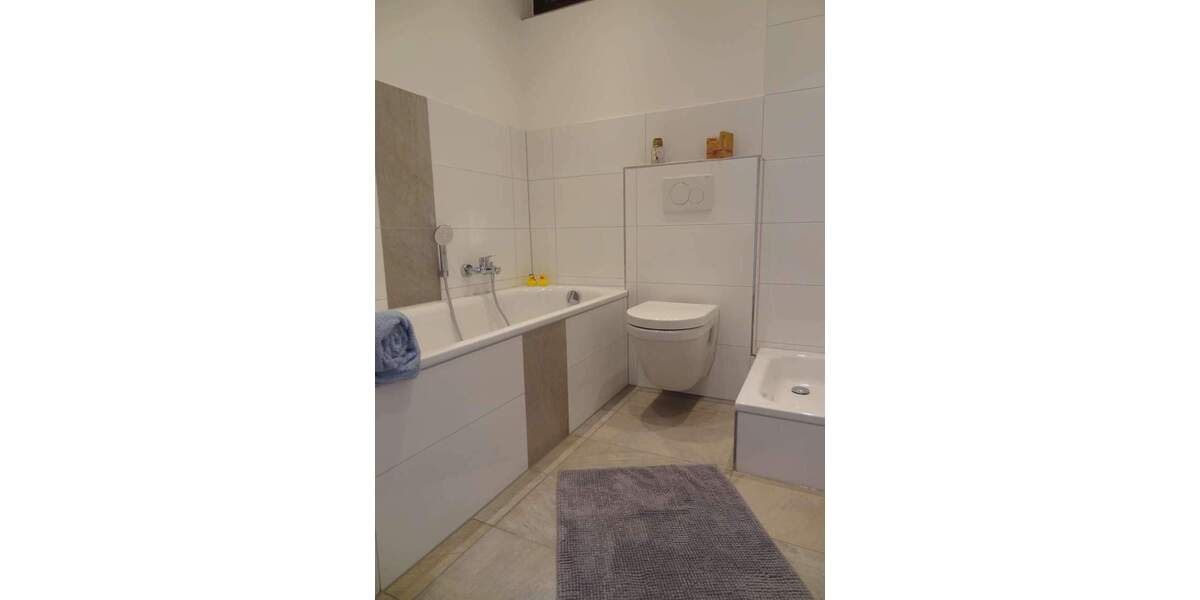 WG-Zimmer mit Einbauschrank in Hechtsheim inkl. W-Lan u.v.m. 1 zimmer