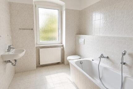 Wohnung Halle (Saale) Damaschkestraße - 3 Zimmer, 80 m&sup2;, 720&euro; | Angebot:26649067