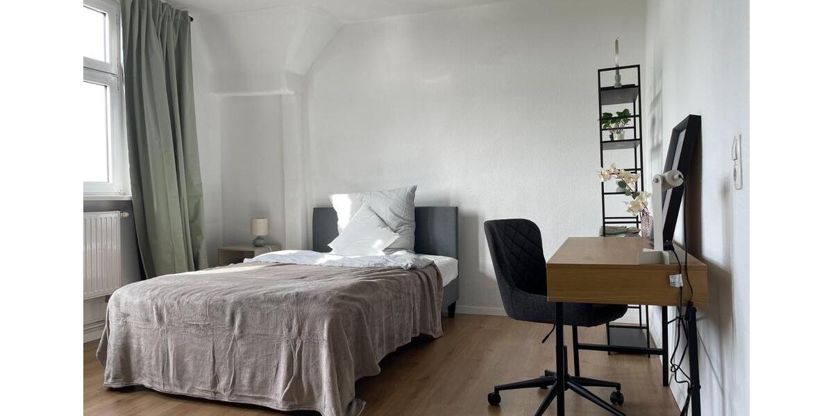 Wohnen auf Zeit Kiel Blücherplatz - 4 Zimmer, 100 m&sup2;, 650&euro; | Angebot:25364670