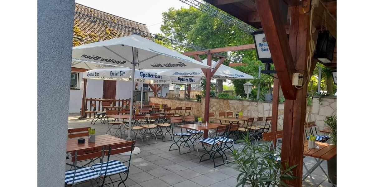 Komplett eingerichtetes Restaurant mit Wohnung und zusätzlichen Z zimmer