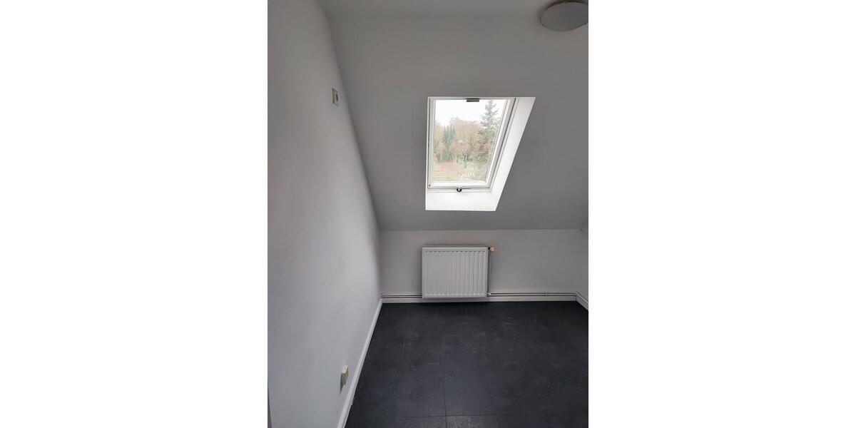Dachgeschoßwohnung Hagen - 1 Zimmer, 46 m&sup2;, 350&euro; | Angebot:26150921
