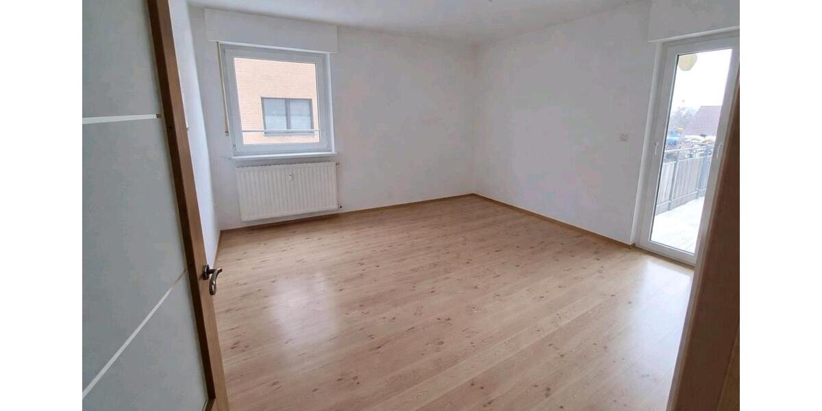 Etagenwohnung Warstein - 4 Zimmer, 90 m&sup2;, 590&euro; | Angebot:25645302