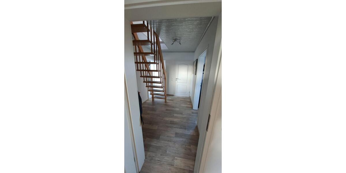 Dachgeschoßwohnung Grabow - 3 Zimmer, 62 m&sup2;, 496&euro; | Angebot:26610914