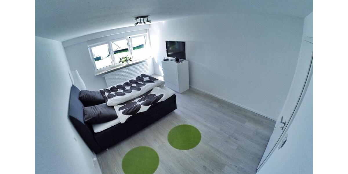 Erdgeschoßwohnung Saarbrücken Neue Bremm - 3 Zimmer, 104 m&sup2;, 1.250&euro; | Angebot:26042098