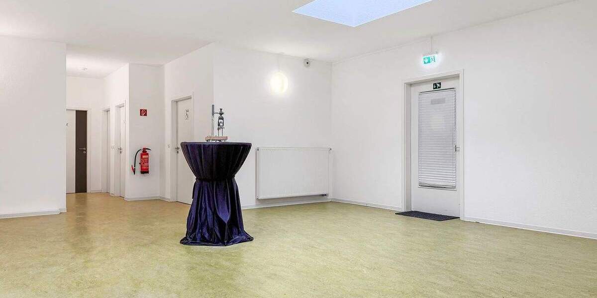 Gewerbeobjekt Porta Westfalica Veltheim - 9 Zimmer, 1.540&euro; | Angebot:25744249