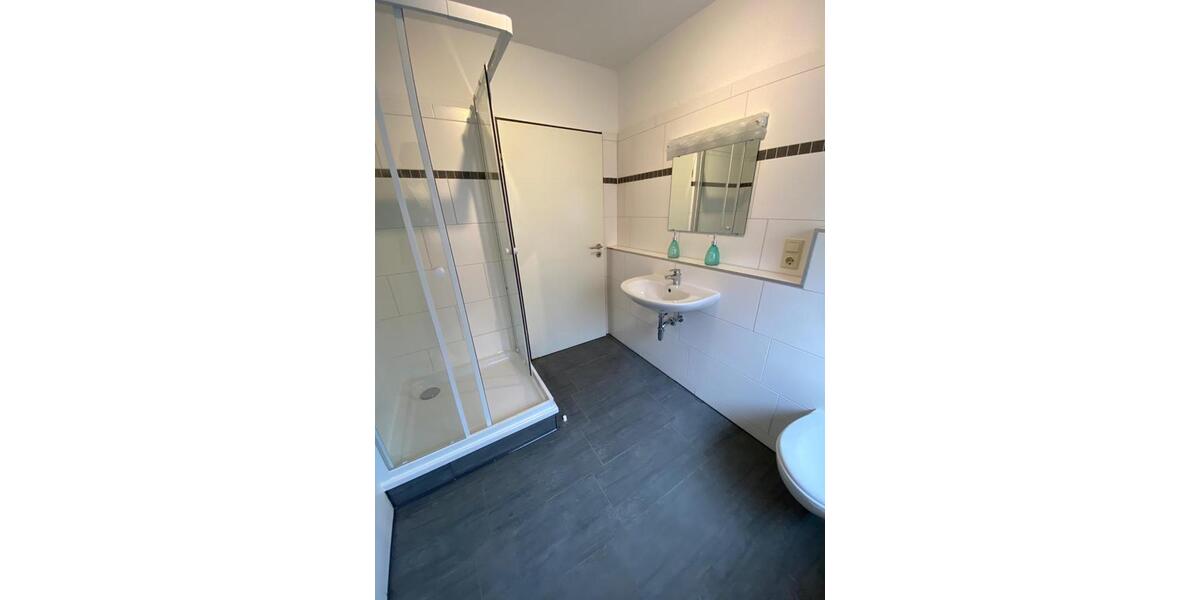 Etagenwohnung Höxter - 1 Zimmer, 16 m&sup2;, 250&euro; | Angebot:26136377