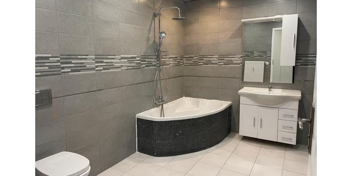 Erdgeschoßwohnung Jüterbog - 4 Zimmer, 120 m&sup2;, 1.380&euro; | Angebot:24362199