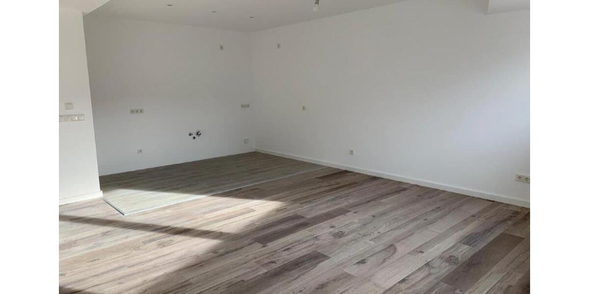 Erdgeschoßwohnung Sankt Ingbert - 3.5 Zimmer, 103 m&sup2;, 825&euro; | Angebot:25942085