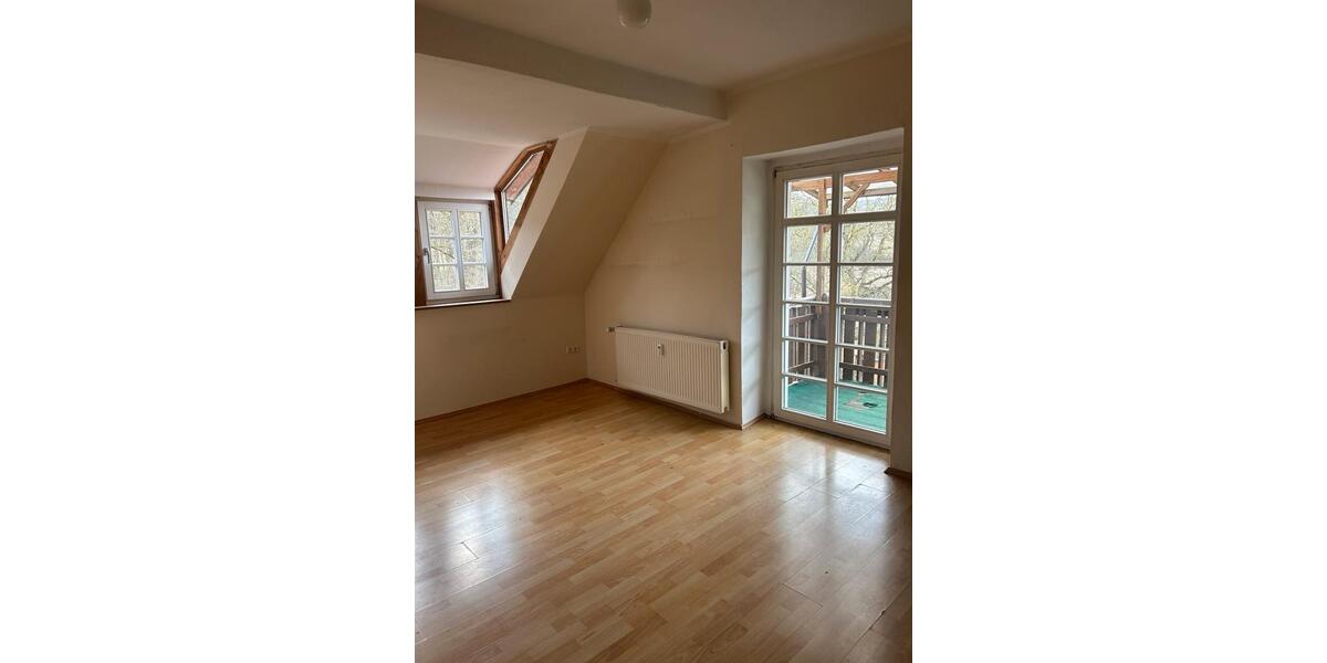 Dachgeschoßwohnung Homberg (Efze) - 3 Zimmer, 83 m&sup2;, 600&euro; | Angebot:25539635