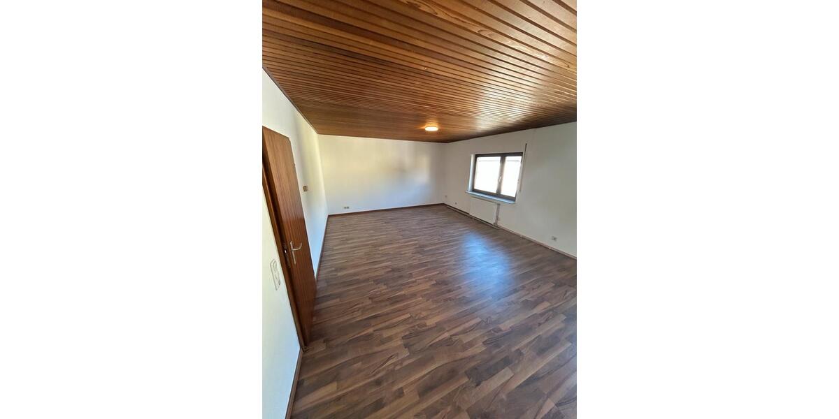 Einfamilienhaus Idar-Oberstein Oberstein - 6 Zimmer, 160 m&sup2;, 1.000&euro; | Angebot:26693068