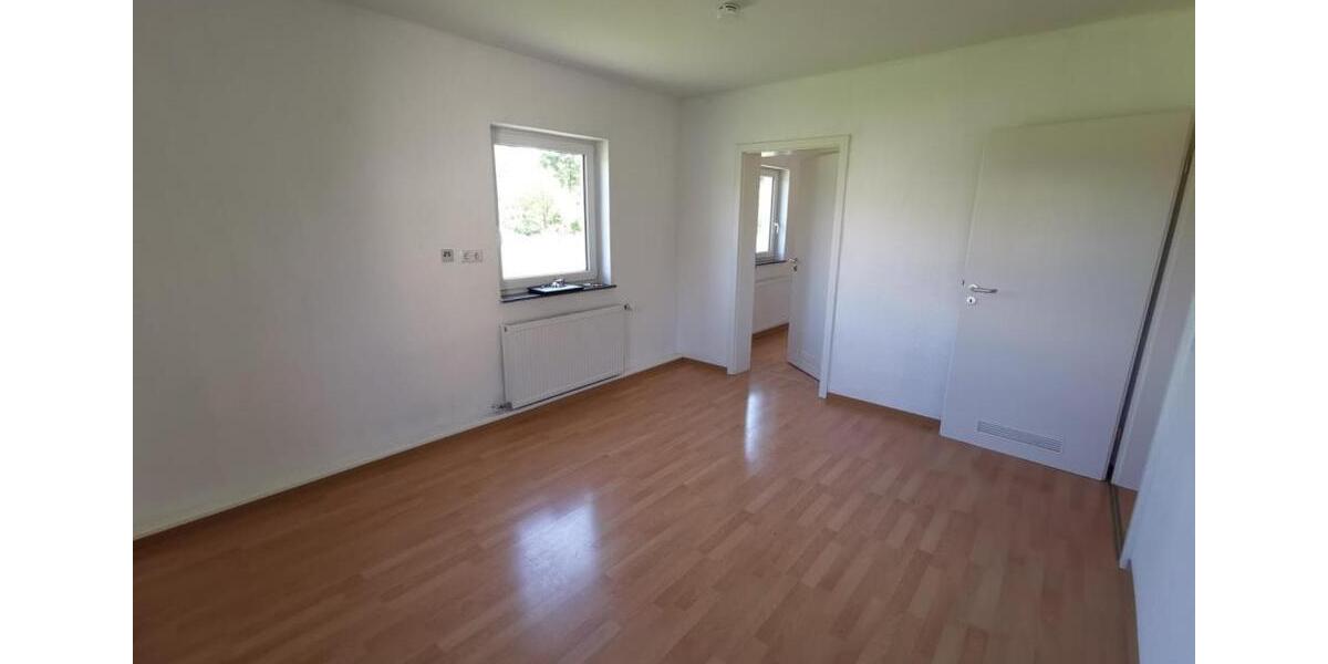 Etagenwohnung Bebra - 4 Zimmer, 58 m&sup2;, 370&euro; | Angebot:26553856