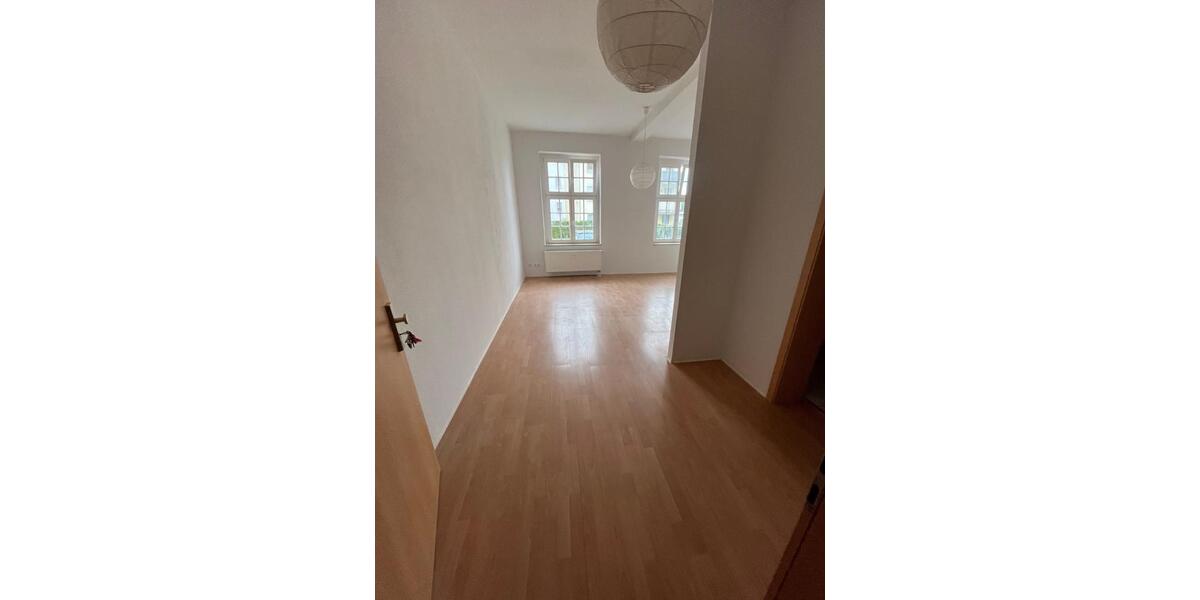 Erdgeschoßwohnung Freiberg - 1 Zimmer, 28 m&sup2;, 195&euro; | Angebot:24472019