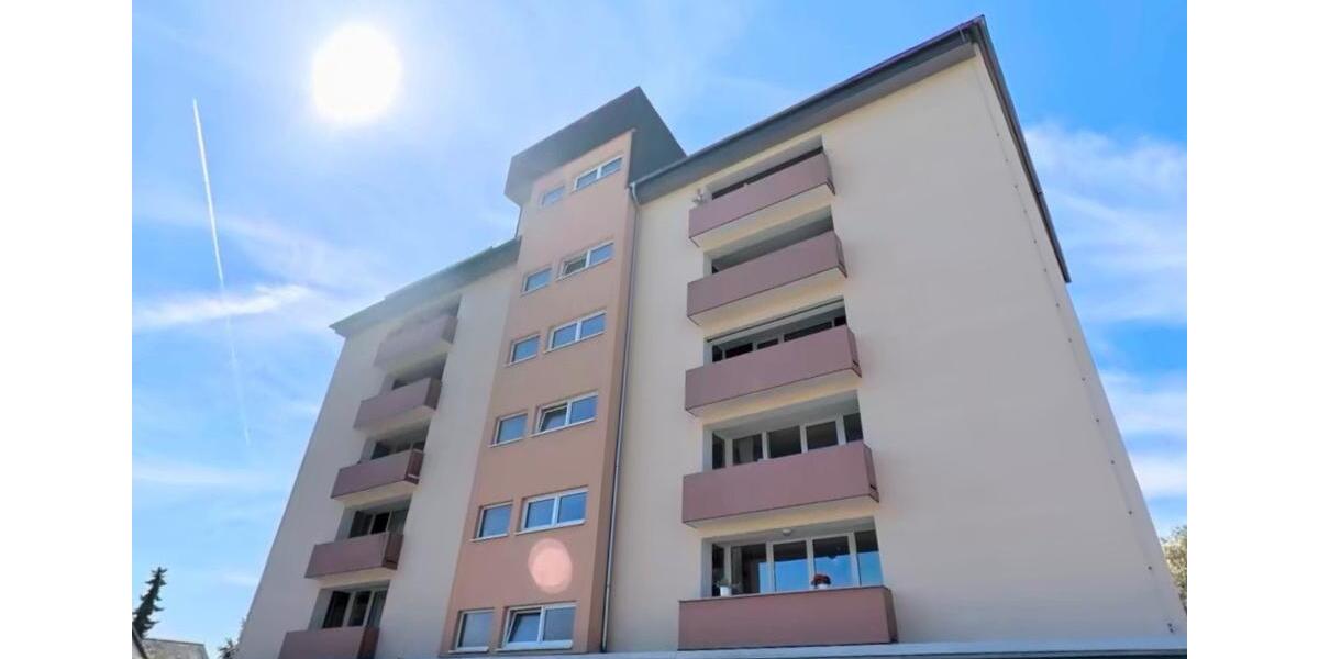 Schöne 2-Zimmer-Wohnung in toller Lage mit EBK, Balkon und Aufzug 2 zimmer