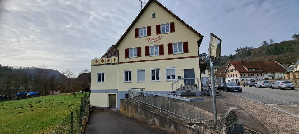 Erdgeschoßwohnung Epfendorf - 3 Zimmer, 91 m&sup2;, 950&euro; | Angebot:25783456