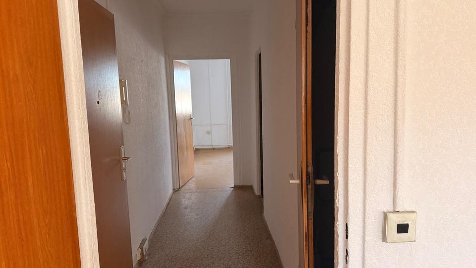 Biete eine 2 Raumwohnung im Erdgeschoss 2 zimmer