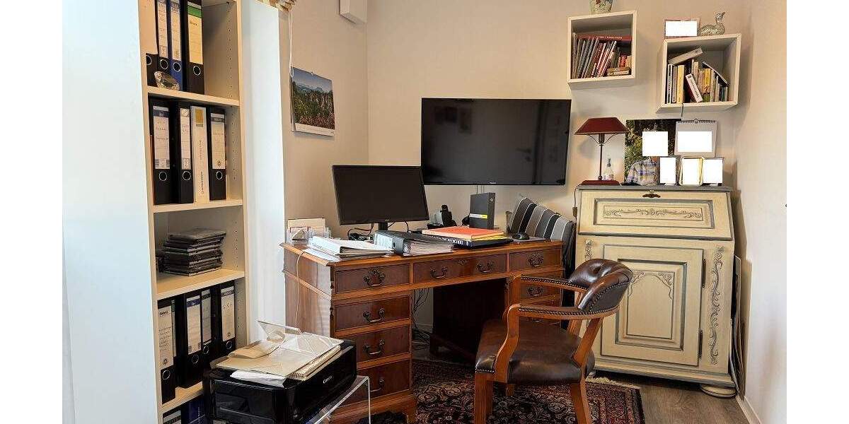 Etagenwohnung Buxtehude - 2 Zimmer, 77 m&sup2;, 1.020&euro; | Angebot:25835803