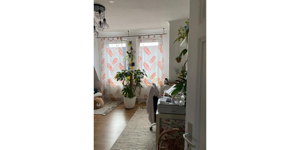 Dachgeschoßwohnung Kiel Südfriedhof - 1 Zimmer, 19 m&sup2;, 349&euro; | Angebot:25933896